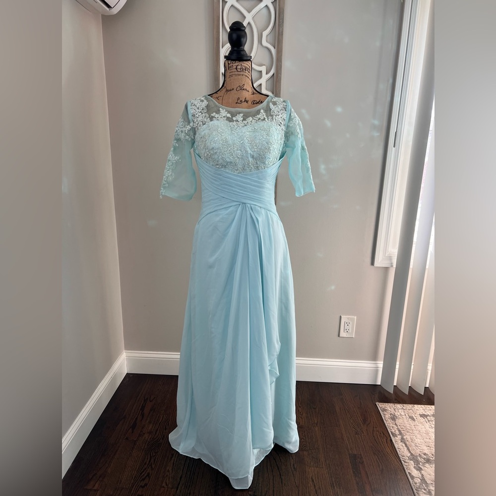 NWT Formal Women’s Dress/Gown